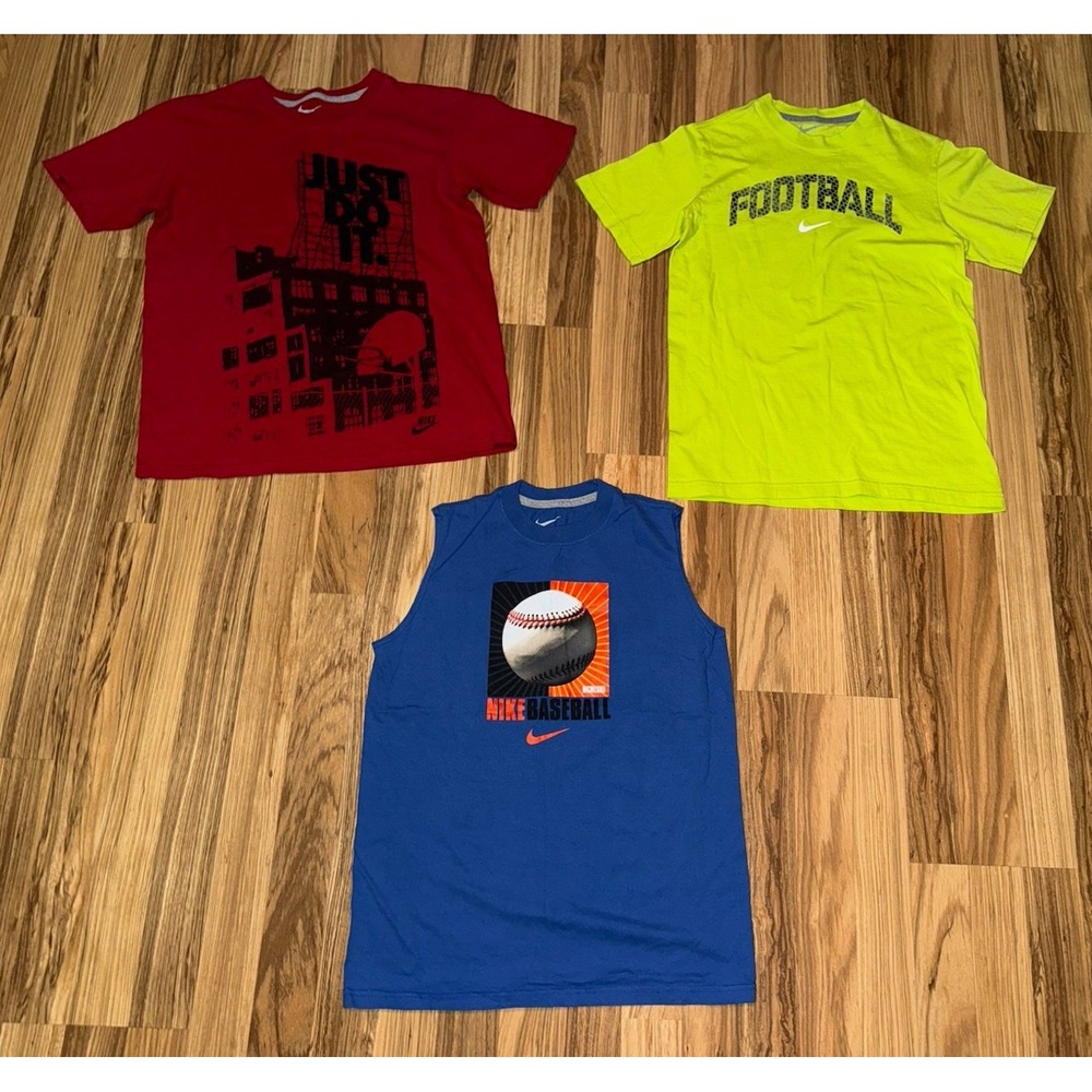 Nike Y2K Boys Youth Medium Cotton Sports Football Basketball Baseball Tee Lot